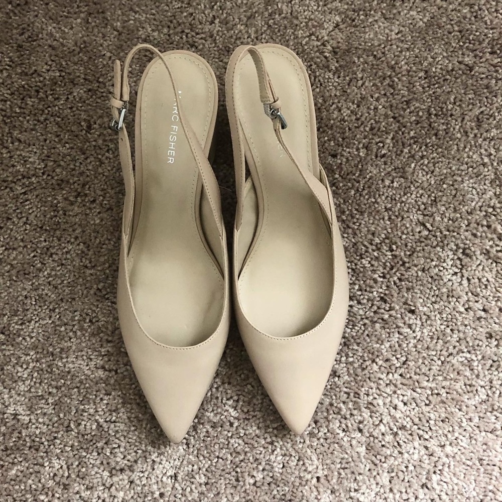 Marc fisher nude block heel!